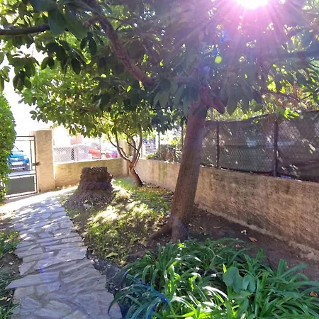 Maison Banyuls-sur-mer, Proche Et Commerces, Climatisee A L'etage - Fr-1-309-34